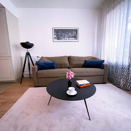 Grand Appartement Clichy Exterior foto