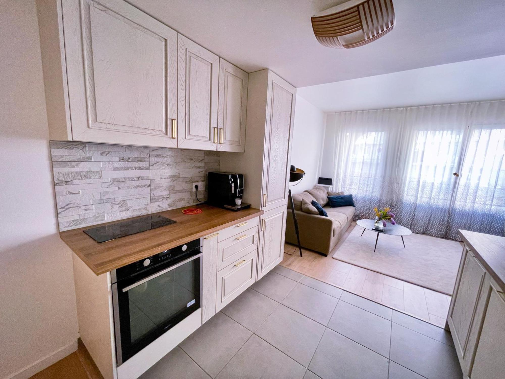 Grand Appartement Clichy Exterior foto